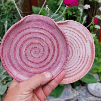 Lyserøde - Cerisefarvet spoonrest (skeholder)