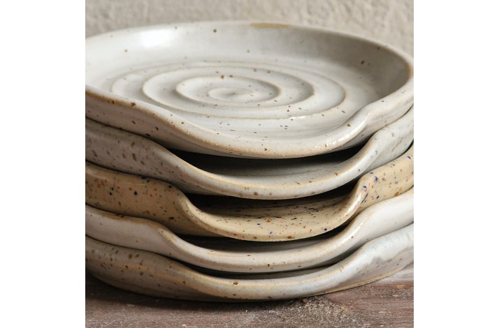 Spoonrest / Skeholder (hvid med lava pletter)