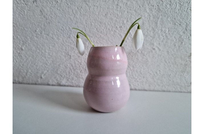 vintergk vase (lyserd)