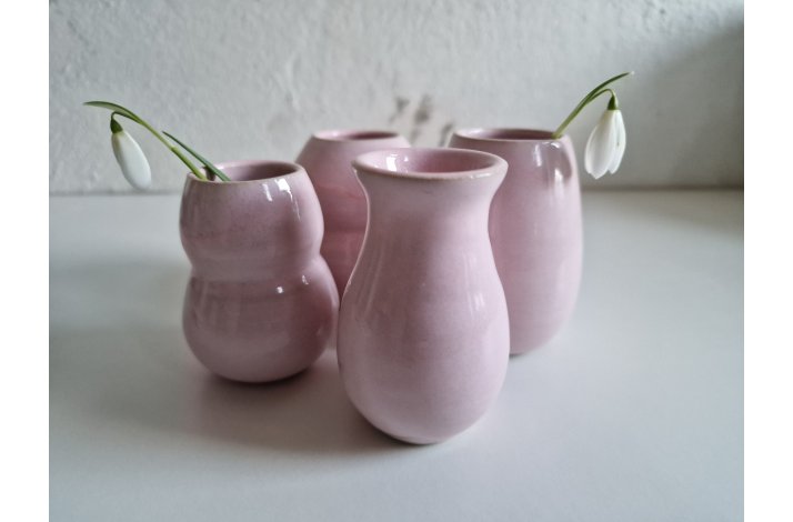 vintergk vase (lyserd)