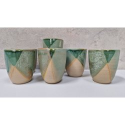 Lyse bl-grnne krus uden hank 