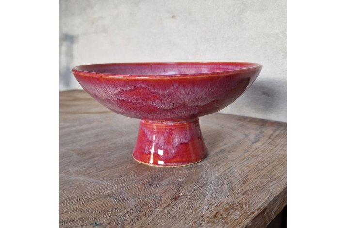 Cerise farvet opsatsfad / konfektfad