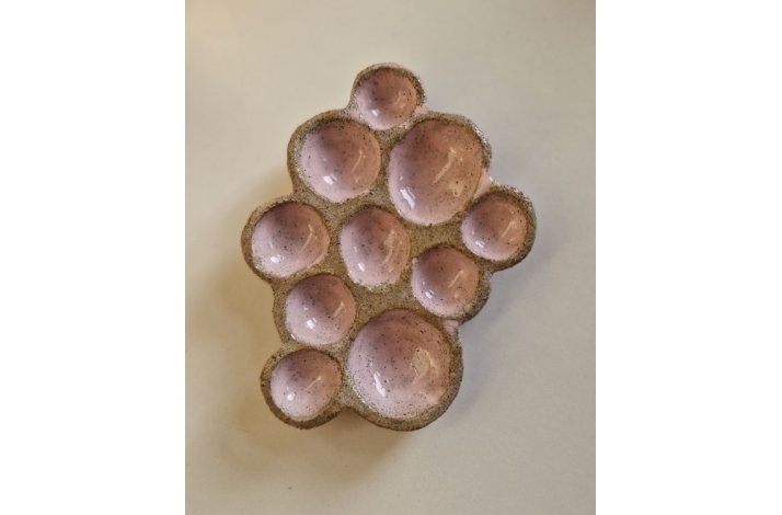 Bobleformet Smykkeholder  lyserd med pletter