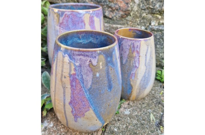 Mellemstor vase med l�beglasur
